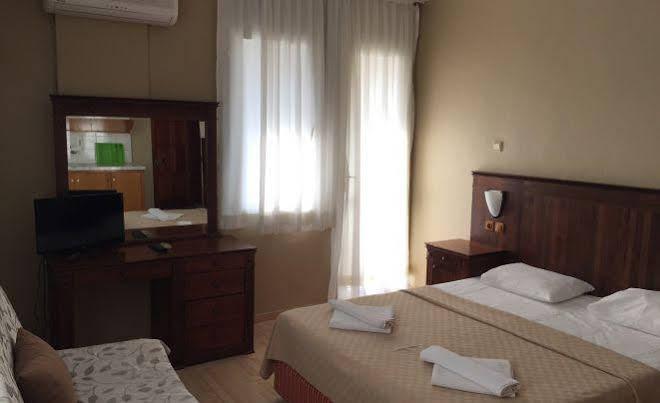 Cicek Apart Hotel Cesme Ngoại thất bức ảnh