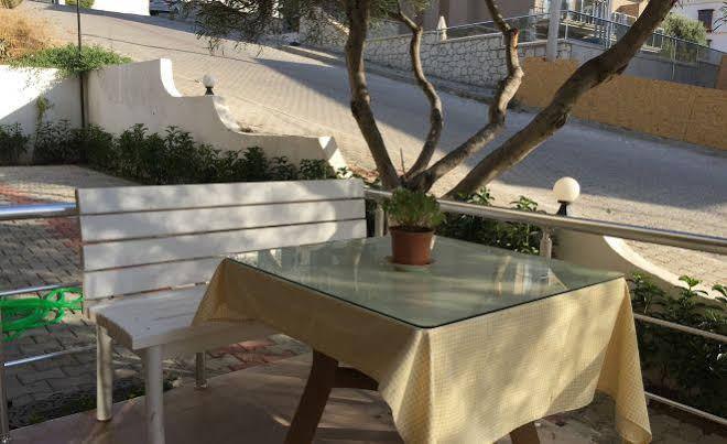 Cicek Apart Hotel Cesme Ngoại thất bức ảnh